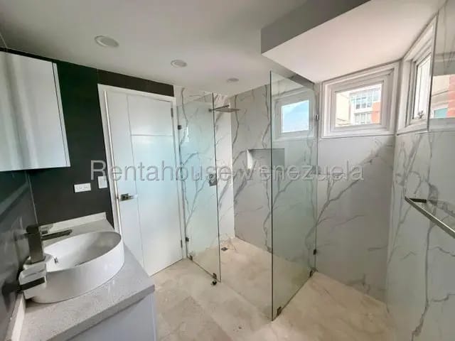 Moderno apartamento venta El Rosal MLS 26-17728 - 5