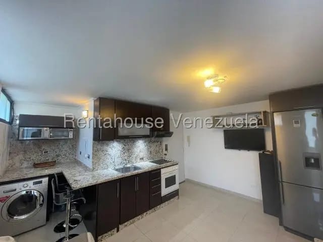 Perfecto apartamento para soltero en alquiler Los Palos Grandes MLS 26-18608 - 2