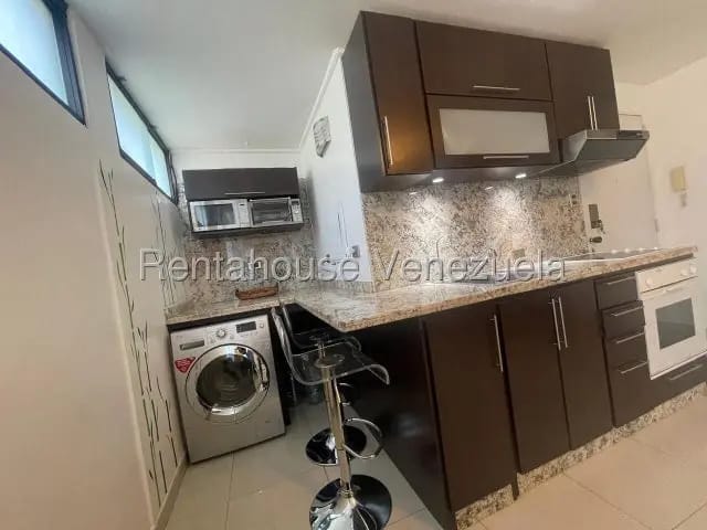 Perfecto apartamento para soltero en alquiler Los Palos Grandes MLS 26-18608 - 5