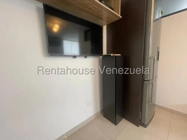 Perfecto apartamento para soltero en alquiler Los Palos Grandes MLS 26-18608 - 10
