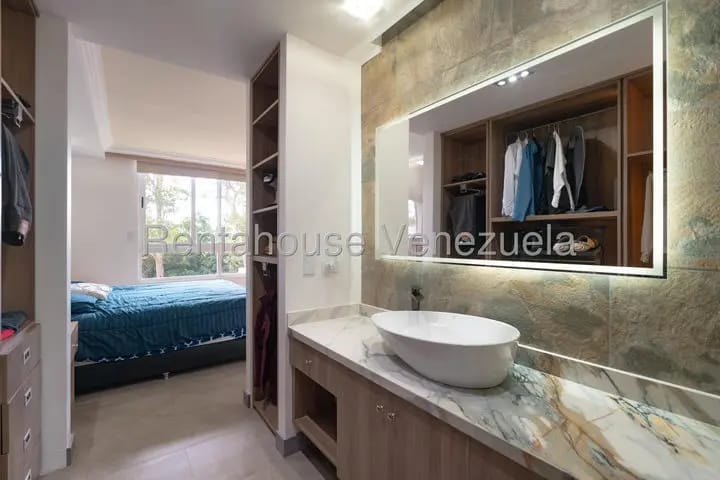 Impactante y Remodelado Apartamento venta Carrizal MLS 26-13008 - 10