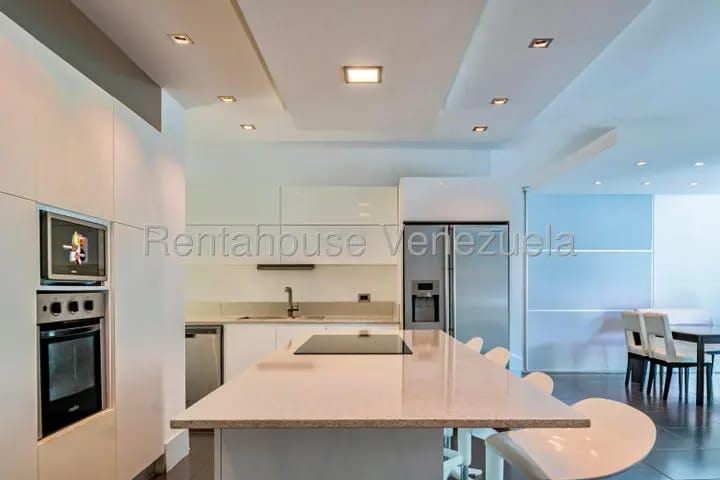 Moderno y con pozo de agua apartamento venta Los Palos Grandes MLS 26-15296 - 2