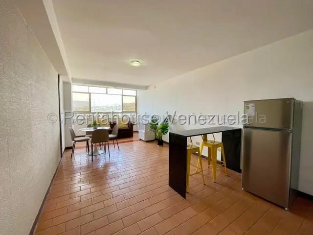 Apartamento alquiler perfecto para solteros Chacao MLS 26-18560 - 2