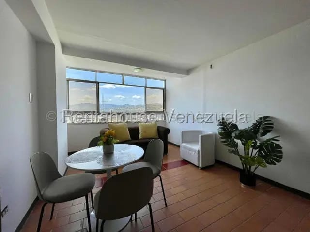 Apartamento alquiler perfecto para solteros Chacao MLS 26-18560 - 3