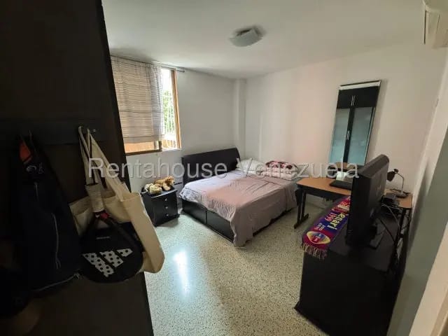 Remodelado apartamento venta Santa Eduvigis MLS 26-18650 - 6