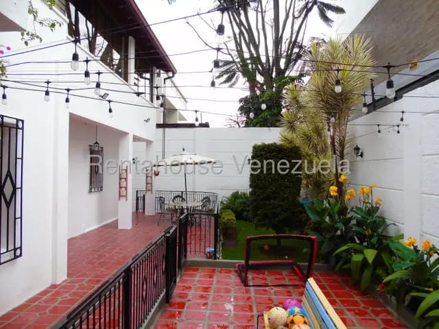 Impactante Casa venta Altamira MLS 26-18576 - 18