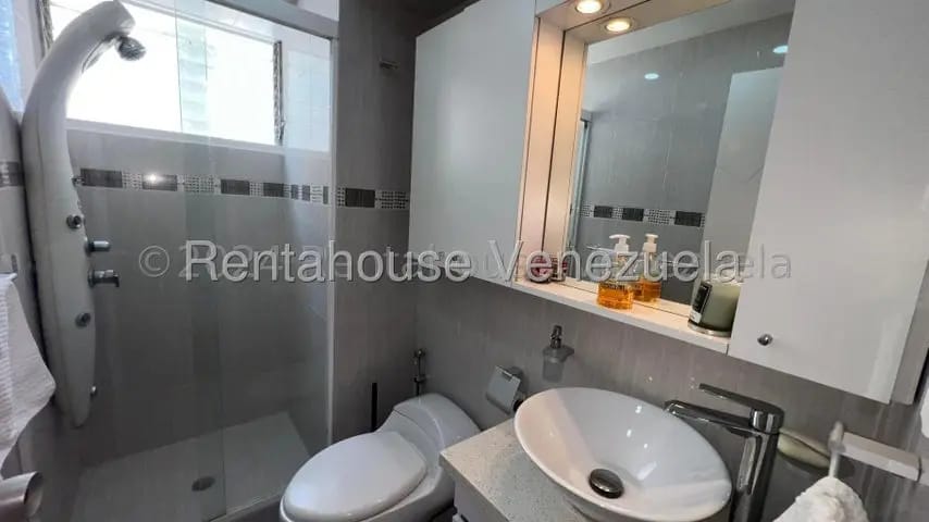 Remodelado apartamento venta San Bernardino MLS 26-17125 - 15