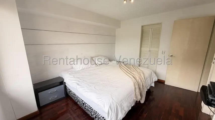 Remodelado y bello apartamento Santa Fe Norte MLS 26-18766 - 16