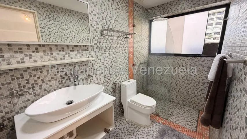Remodelado y bello apartamento Santa Fe Norte MLS 26-18766 - 17