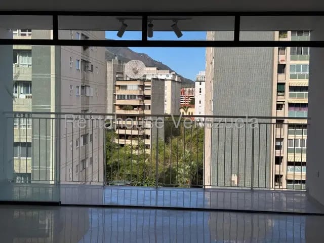Espectacular apartamento venta Los Palos Grandes MLS 26-18813