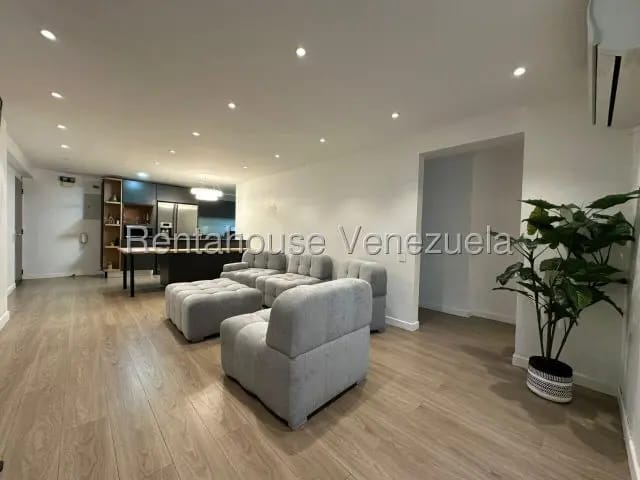 Remodelado Apartamento venta El Cafetal MLS 26-18903 - 13