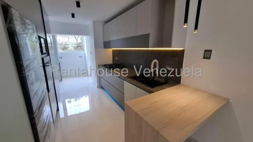 Precioso y remodelado Apartamento venta San Luis MLS 26-18994 - 9