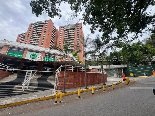 Bellisimo apartamento venta Clnas de los Chaguaramos MLS 26-19005 - 18