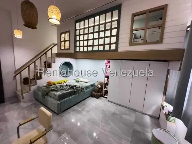 Moderna y bella casa venta Macaracuay MLS 26-19062 - 5