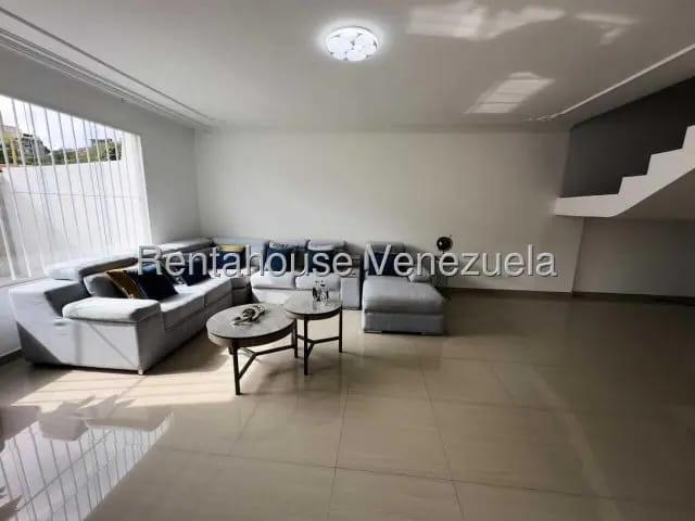 Moderna y bella casa venta Macaracuay MLS 26-19062 - 15