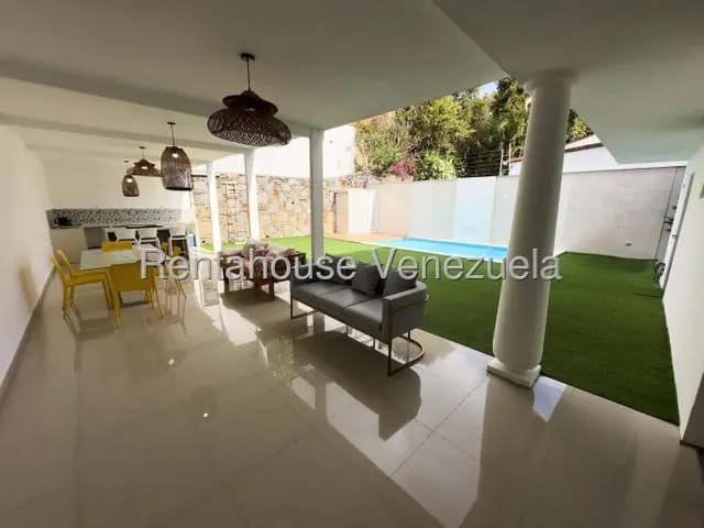Moderna y bella casa venta Macaracuay MLS 26-19062 - 18