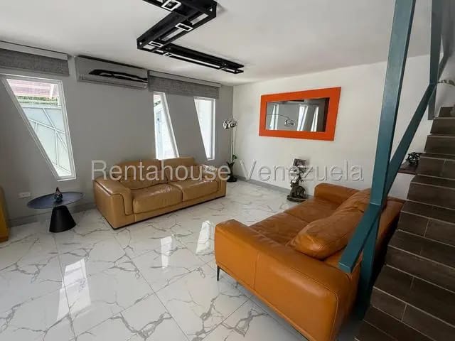 Majestuosa casa venta La Trinidad MLS 26-19014 - 8