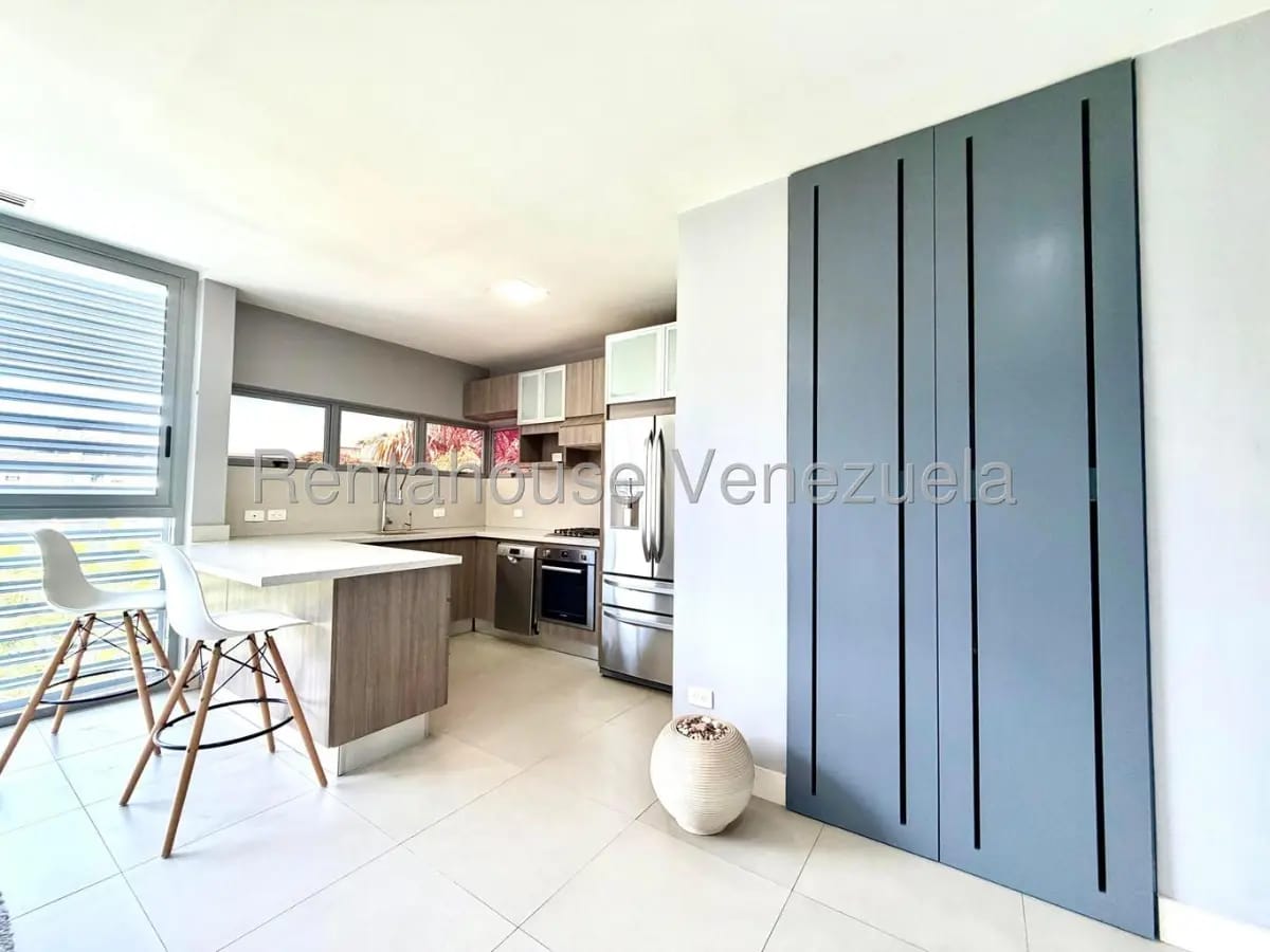 Bello apartamento venta La Castellana MLS 26-16448