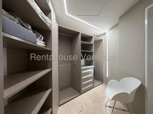 Moderno apartamento venta Lomas de las Mercedes MLS 26-19241 - 5