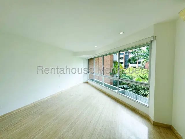 listo y Mderno apartamento venta Campo Alegre MLS 26-19315 - 11