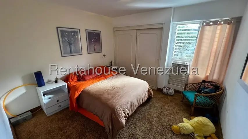 Espacioso apartamento venta Cumbres de Curumo MLS 26-13528 - 3