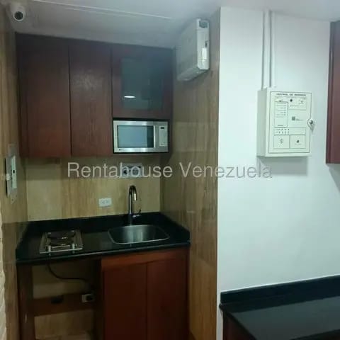 Impecable oficina venta CC Plaza Los Palos Grandes MLS 26-10652 - 9