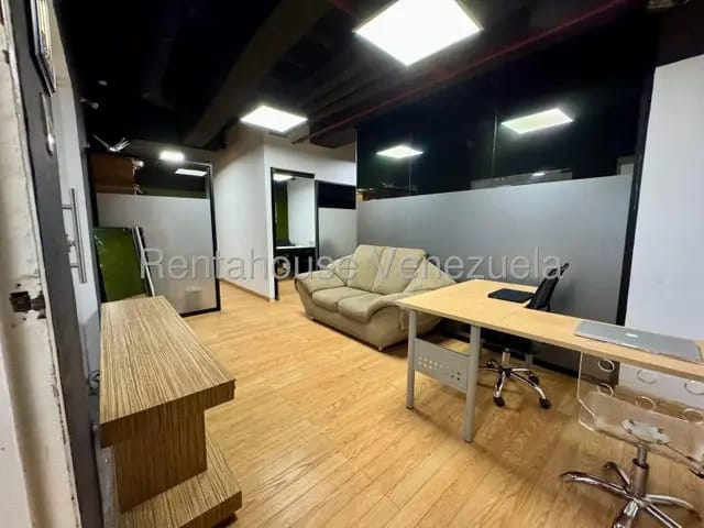 Bella oficina venta Los Dos Caminos MLS 25-22479 - 8