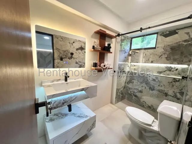 Remodelado APartamento venta Chuao MLS 26-18996
