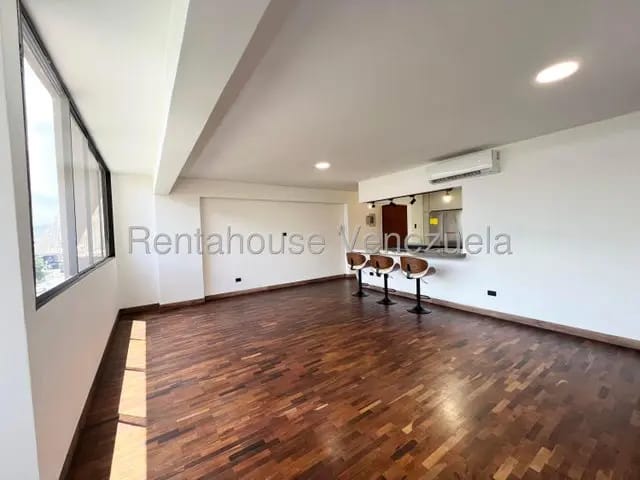 Remodelado APartamento venta Chuao MLS 26-18996 - 6