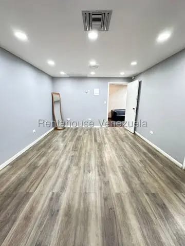 Encantadora oficina alquiler Torre EXA MLS 26-19611 - 6