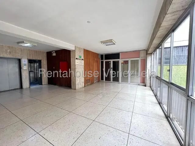 Centrico Local Comercial venta Chacao MLS 26-19585