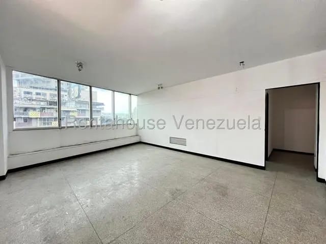 Centrico Local Comercial venta Chacao MLS 26-19585 - 9
