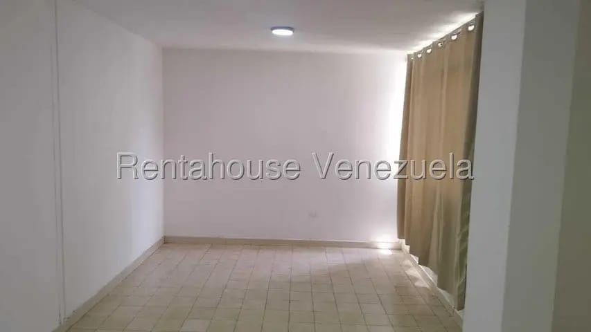 Apartamento de oportunidad venta Las Mercedes MLS 26-19617 - 3