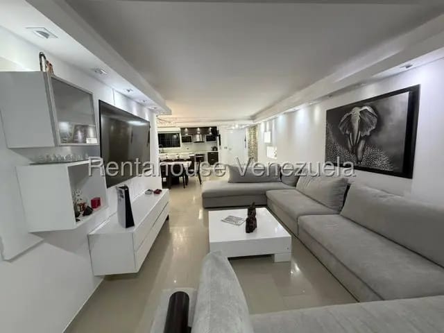 Moderno y Remodelado Apartamento venta El Cigarral MLS 26-19586 - 3