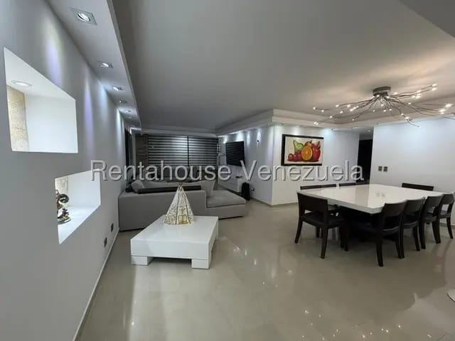 Moderno y Remodelado Apartamento venta El Cigarral MLS 26-19586 - 10