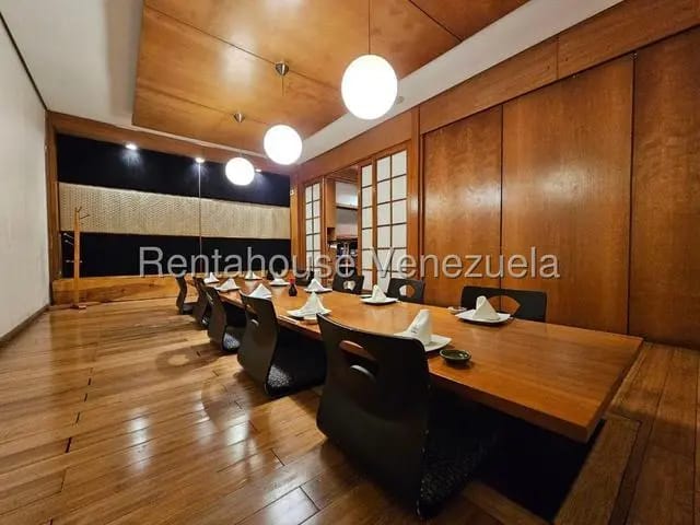 EDIFICIO de lujo venta Las Mercedes MLS 26-12785 - 12
