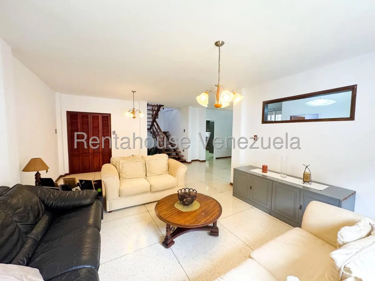 Bella Casa venta Santa Sofia MLS 26-19928