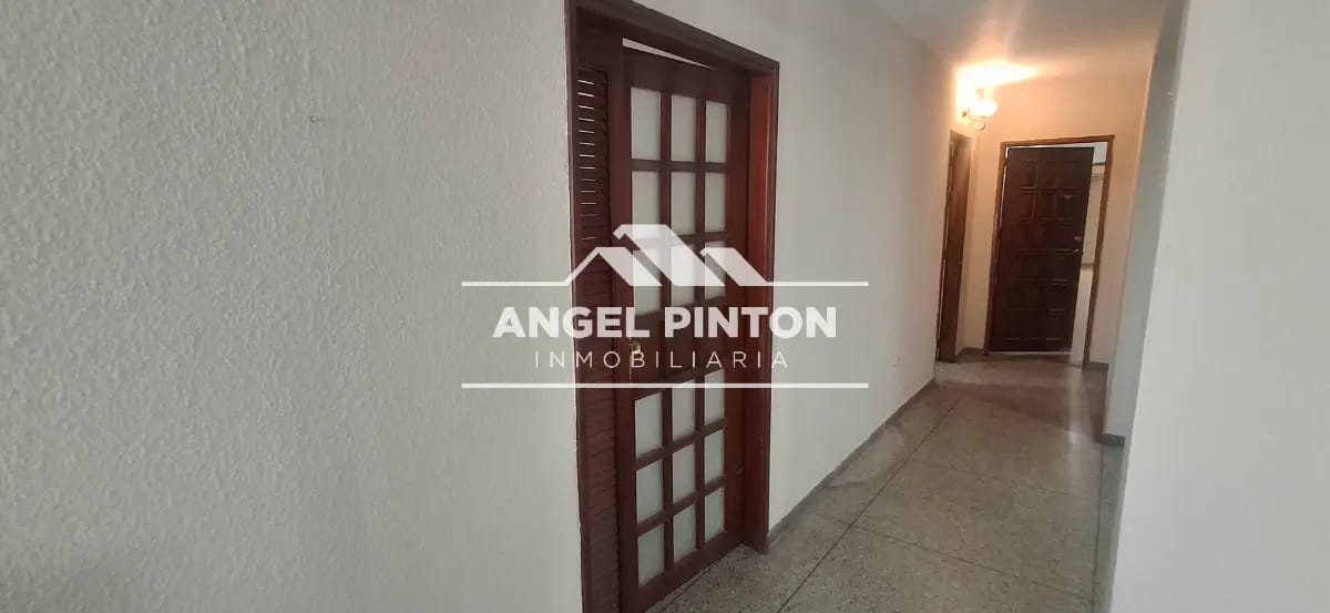 CASA EN VENTA LA FLORESTA MARACAIBO VENEZUELA API 8850 - 3