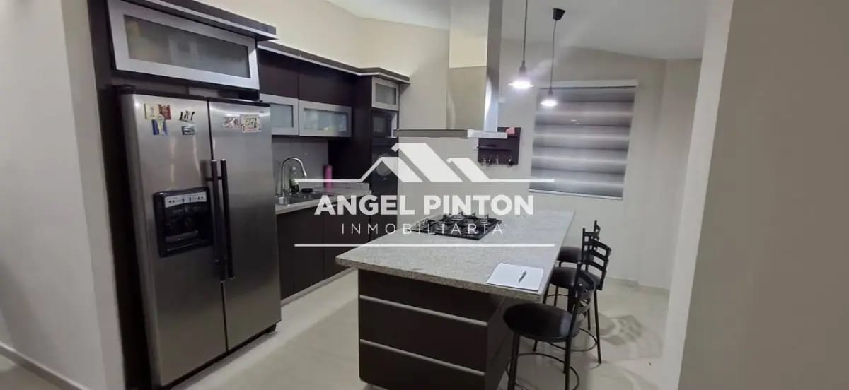 CASA QUINTA EN VENTA MARA NORTE MARACAIBO VENEZUELA API 8871 - 2