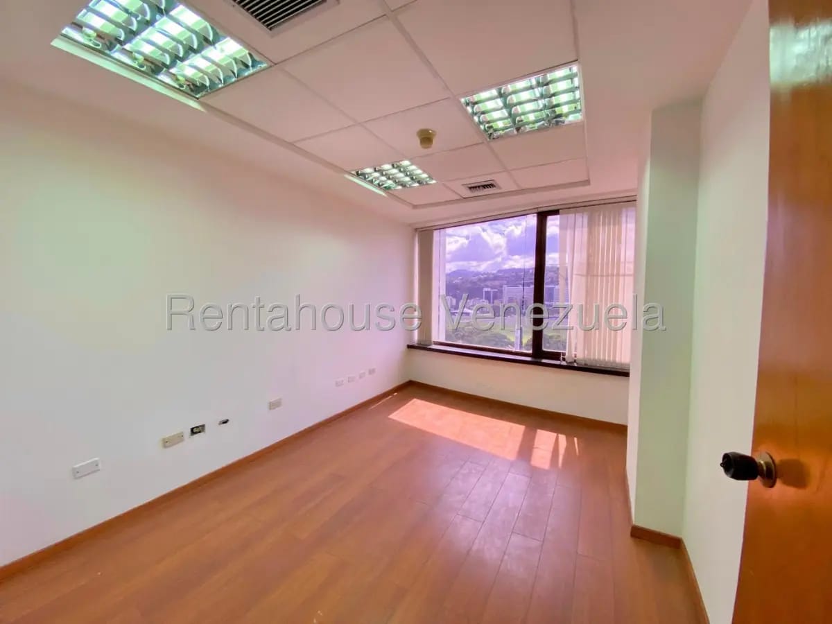 Oficina en Alquiler Bello Campo Chacao 26-19127 - 4