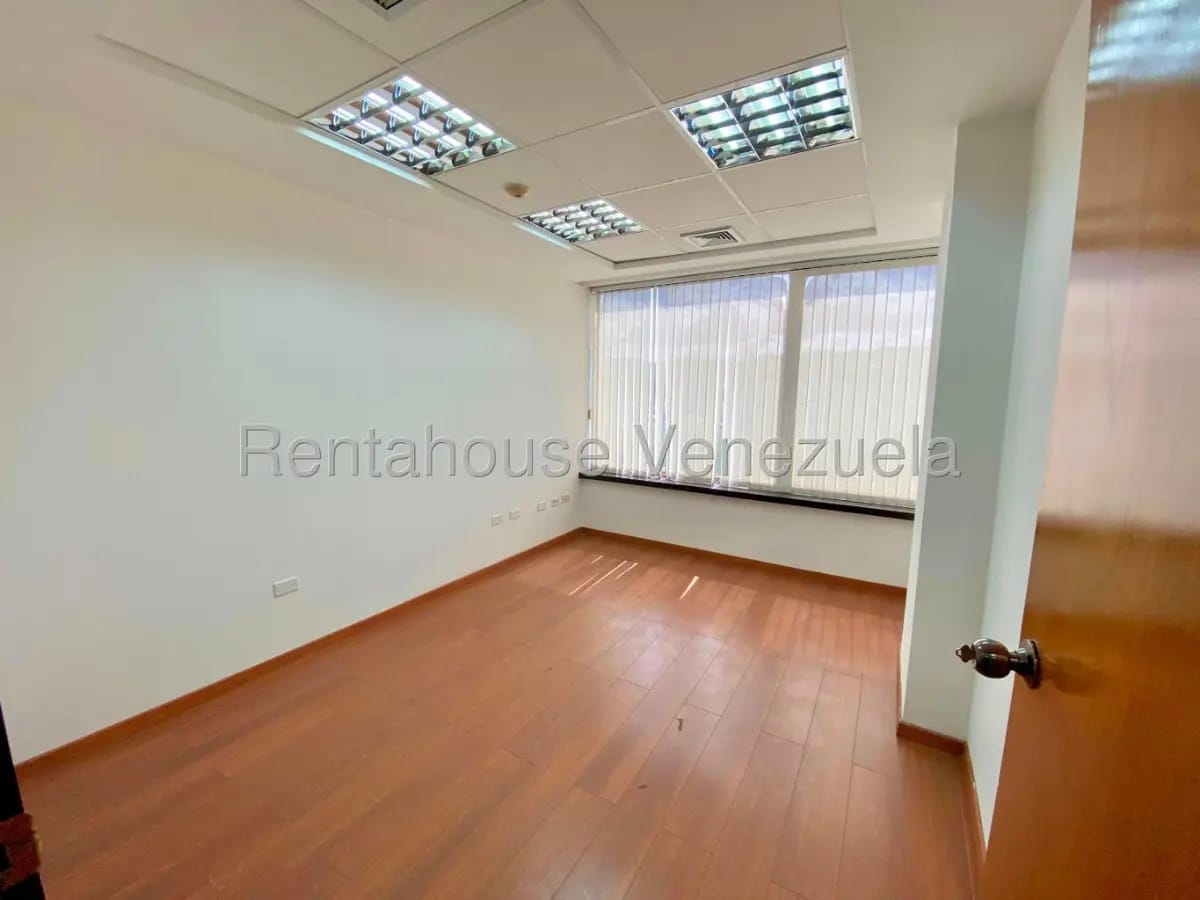 Oficina en Alquiler Bello Campo Chacao 26-19127 - 5