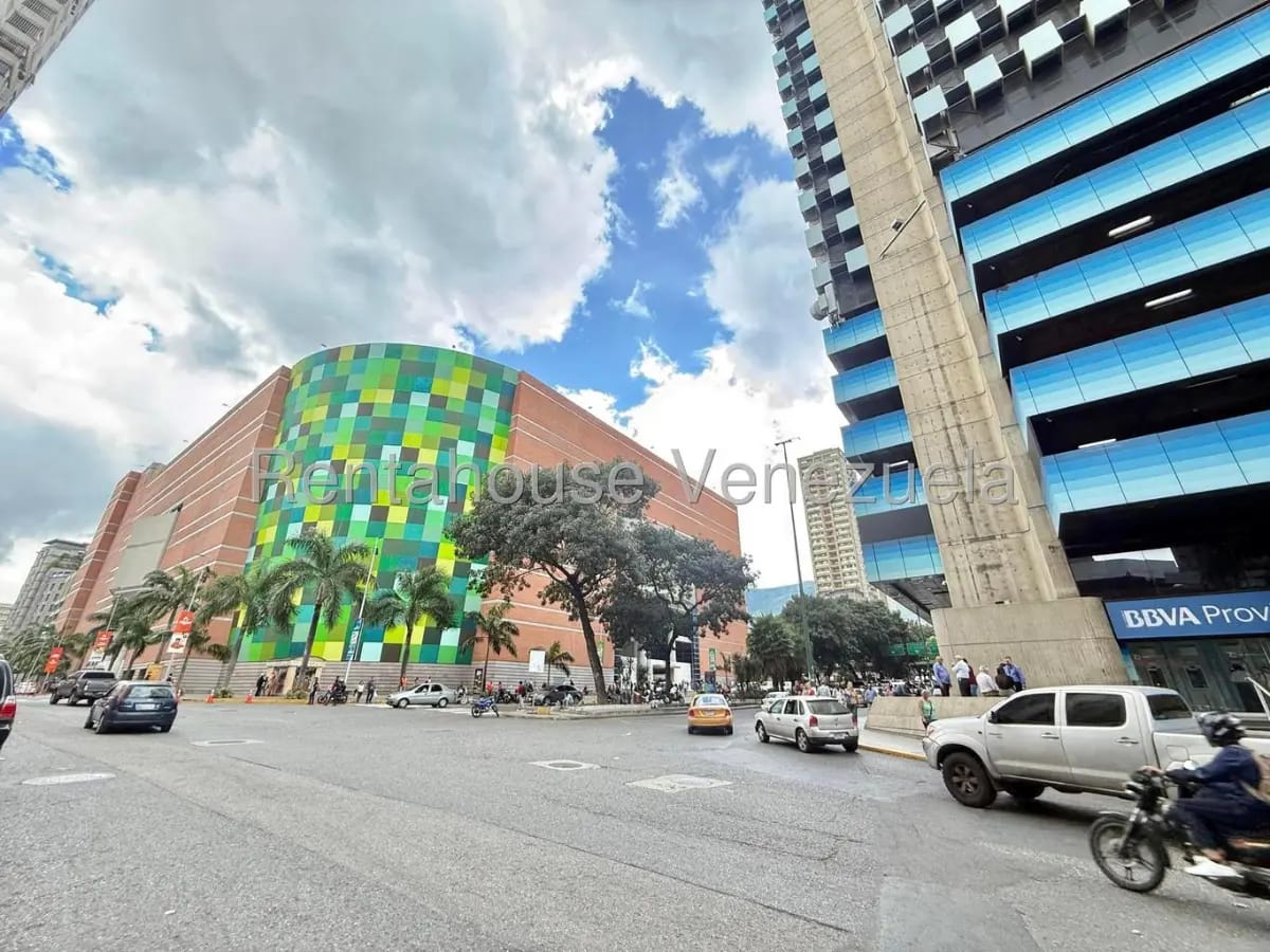 Local en Venta Sambil La Candelaria 26-7057 - 2
