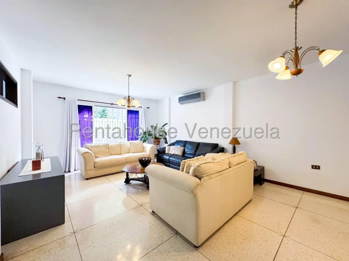 Casa en Venta Santa Sofia 26-16858 - 2