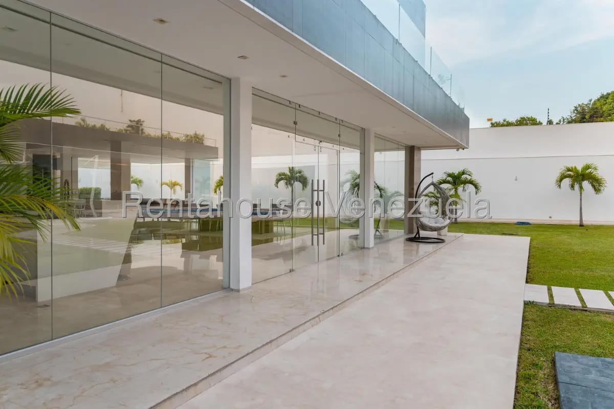 Casa en Venta Prados del Este 26-17841 - 17