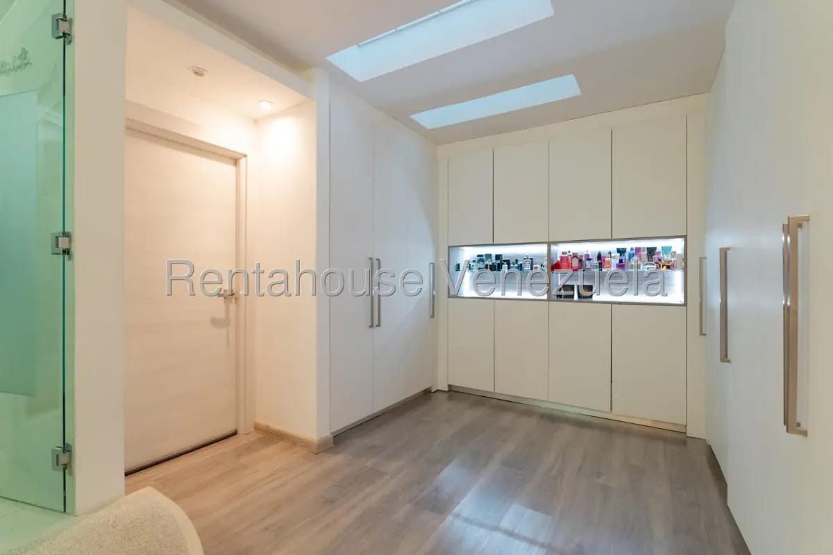Casa en Venta Prados del Este 26-14956 - 14