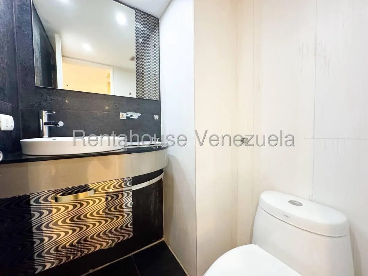 Apartamento en Venta Santa Eduvigis 26-16011 - 16
