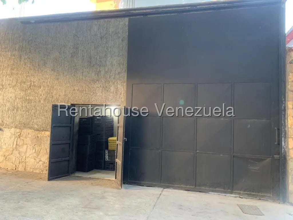 Casa Comercial en Alquiler La California Sur 26-19667 - 2