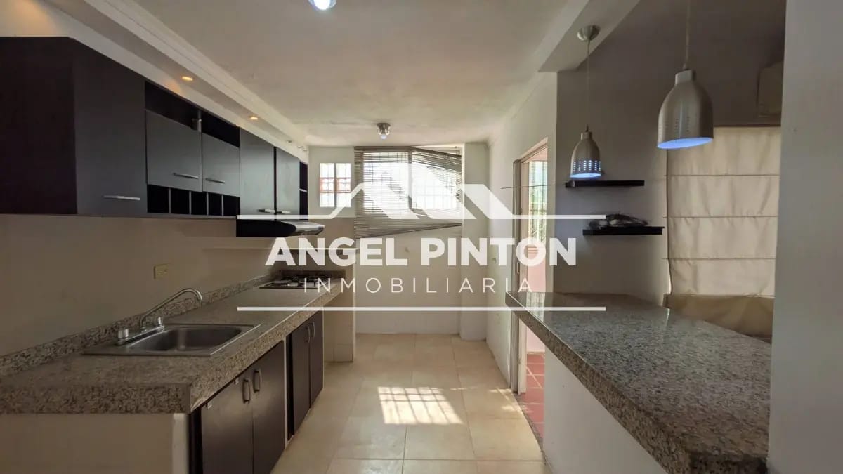 API 9392 APARTAMENTO VENTA EL PINAR MARACAIBO VENEZUELA - 3