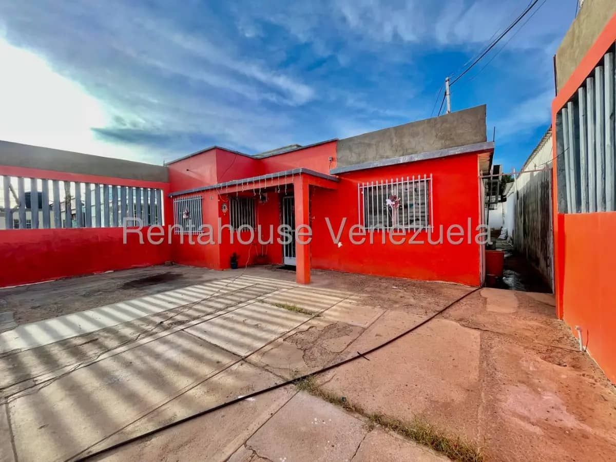 26-9847 Caja de Agua, Punto Fijo, Falcón. Casa en venta
