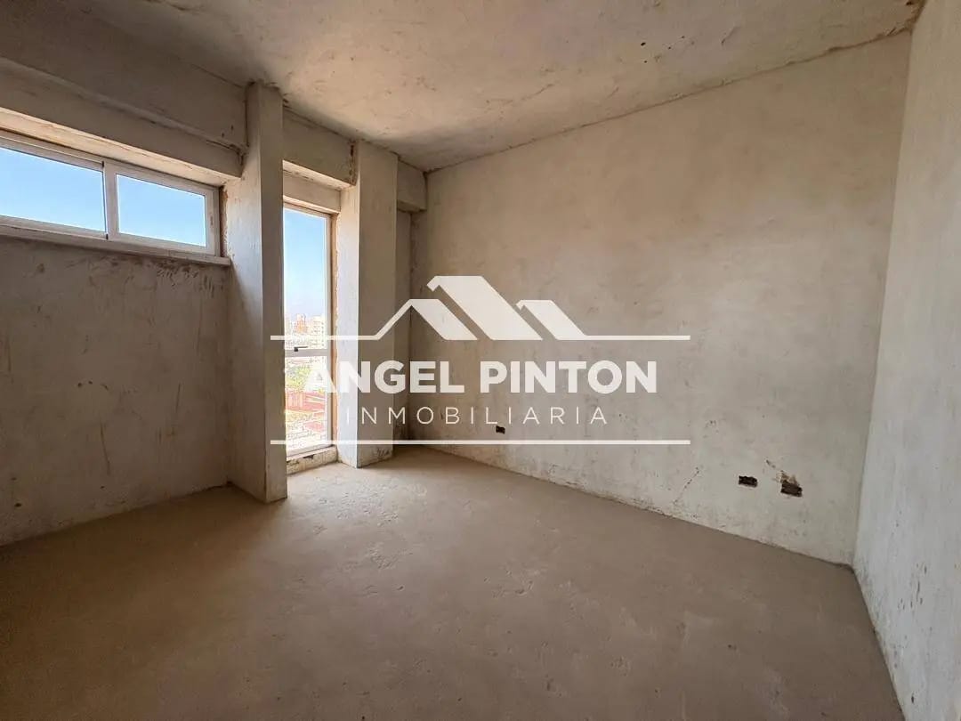 API 9377 APARTAMENTO VENTA TORRE 9 MARACAIBO VENEZUELA $ 170,920.00